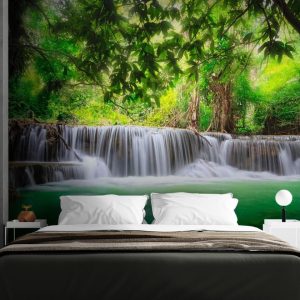 Papier peint Chute d’eau dans une forêt